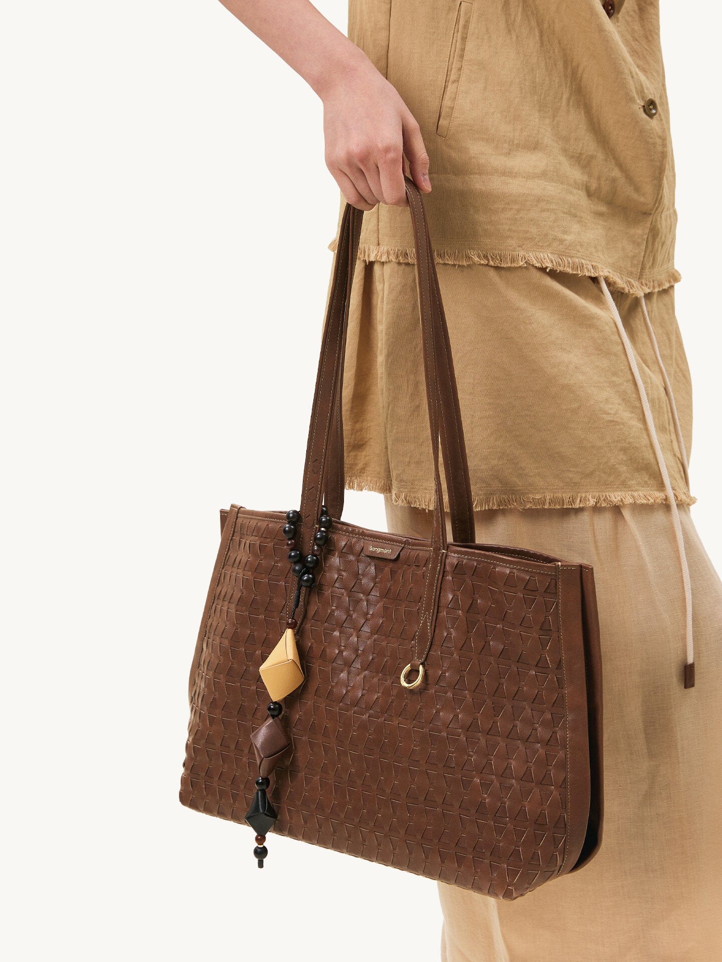 Medium Lattice Tote - Image 4
