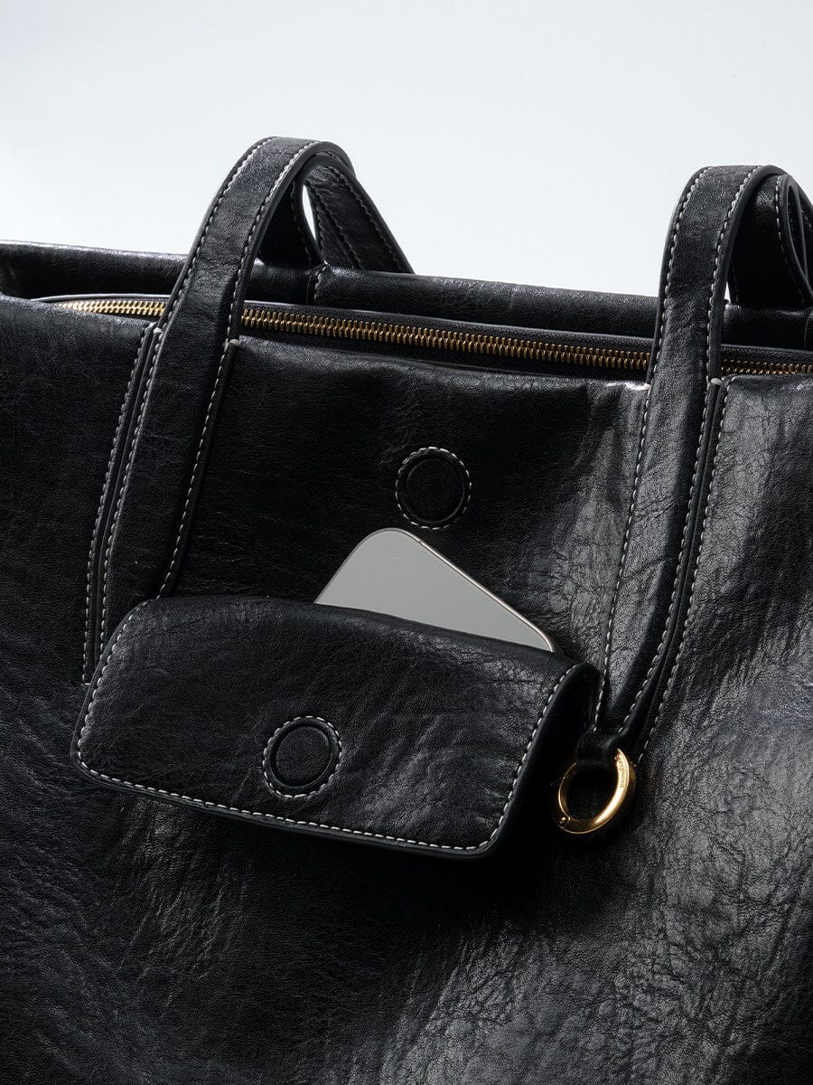 Medium Yore Duffle Bag - vegan leather - Image 7